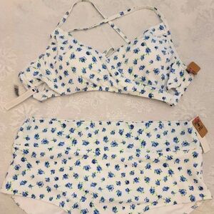 NWT - 2 piece bathing suit